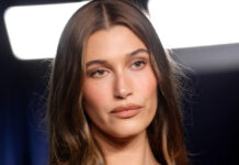 Hailey Bieber manicure: Η ουδέτερη τάση του φθινοπώρου
