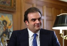 ΥΠΕΘΟΟ: Πώς «διαβάζουν» πηγές του οικονομικού επιτελείου το πακέτο μέτρων στήριξης του Αλέξη Τσίπρα
