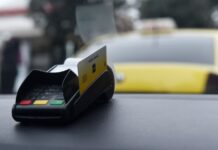 Ηλεκτρονικές πληρωμές: Τι εξετάζει το ΥΠΕΘΟ για τα φορομπόνους