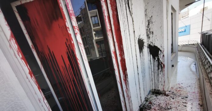 andreas-loverdos-grafeio-epithesi-eurok-1200x630.jpg