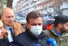 «Βλέπαμε τον άνθρωπο μας να πεθαίνει βασανιστικά» – Συγκλονίζει ο γιος του 55χρονου αστυνομικού που έμαθε ότι είχε καρκίνο έναν χρόνο αργότερα
