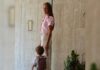Δόμνα Μιχαηλίδου: Χωρίς εισοδηματικά κριτήρια τα παιδιά πολύτεκνων οικογενειών στους βρεφονηπιακούς σταθμούς – Η τρυφερή ανάρτηση με τον γιο της