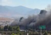 Φωτιά στην Μάνδρα: Καίει σκουπίδια στο Ξηροπήγαδο – Μήνυμα του 112 για ετοιμότητα και για πυκνούς καπνούς, ενισχύθηκαν οι δυνάμεις