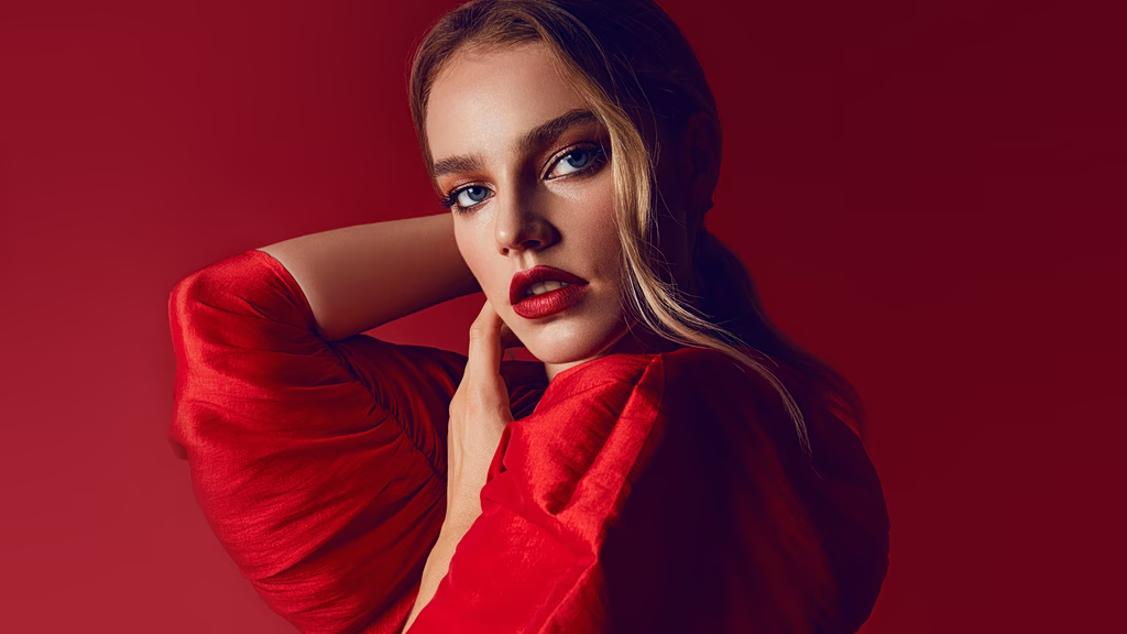 Τα Hollywood red lips είναι in για το φθινόπωρο του 2026
