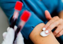 Πλασμαφαίρεση: Γιατί δεν είναι «αναγεννητική ιατρική» και σε ποιες περιπτώσεις γίνεται στην Ελλάδα