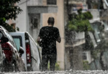 Καιρός σήμερα: Βροχές σε πολλές περιοχές της χώρας – Ήπιοι άνεμοι και θερμοκρασία έως 31 °C