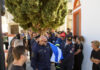 Ρόδος: Σε κλίμα συγκίνησης το τελευταίο «αντίο» στον πυροσβέστη Πέτρο Διακάκη
