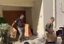 Γιώργος Μαζωνάκης: Τα ρούχα του τραγουδιστή και έγγραφα πήραν οι αστυνομικοί από την κλινική του Κολωνακίου – Δείτε βίντεο