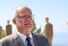 Κωνσταντίνος Τασούλας για τον πυροσβέστη που σκοτώθηκε στη Ρόδο: «Βαρύτατο τίμημα στον βωμό του καθήκοντος»