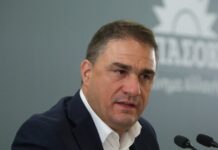 Κώστας Τσουκαλάς: «Πίνετε εδώ και χρόνια στην υγειά των κορόιδων μαζί με τα funds και τους servicers»