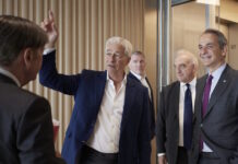 Συνάντηση Μητσοτάκη με τον CEO της JP Morgan Chase στη Νέα Υόρκη