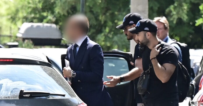 mazonakis-giatros-1200x630.jpg