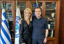 Η Αφροδίτη Νέστορα επισκέφτηκε τον υπουργό Προστασίας του Πολίτη Μιχάλη Χρυσοχοΐδη: «Είμαι περήφανη για τους αστυνομικούς που έχουμε»