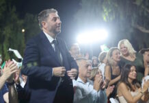 ΠΑΣΟΚ: Τα «ψιλά γράμματα» πίσω από τις εξαγγελίες Μητσοτάκη και η απάντηση Ανδρουλάκη