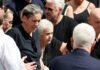 Γιώργος Μαζωνάκης: Σπαρακτικό αντίο από χιλιάδες κόσμου στον σπουδαίο καλλιτέχνη – Αυλαία για το παιδί από τη Νίκαια