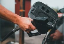 Χωρίς φρένο οι αυξήσεις στα καύσιμα – Νέα μέτρα στήριξης εξετάζει η κυβέρνηση