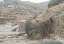 Σαρώνει η κακοκαιρία: Πλημμύρες και πτώση δέντρου στη Σύρο – Μπόρα με προβλήματα στην κυκλοφορία στο Ηράκλειο