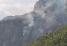 Φωτιά στην Κόνιτσα: Για 15η μέρα συνεχίζεται η «μάχη» στην Τραπεζίτσα – Στάχτη πάνω από 8.000 στρέμματα