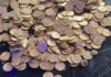 Λαμία: Αντί για λίρες και χρήματα στη σακούλα, έβαλε μέσα πέτρες και καλαμπόκια – Πώς παγίδεψε τους απατεώνες