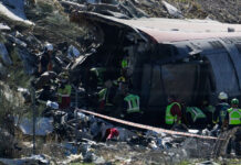 Ισπανία: Τριήμερο πένθος για τη σιδηροδρομική τραγωδία με 69 νεκρούς