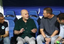 Ο Γιάννης Αλαφούζος στην προπόνηση του Παναθηναϊκού ενόψει ΑΕΚ – Επαφές με Νίστρουπ και παίκτες της ομάδας