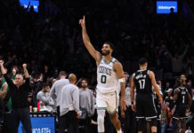 Αποτελέσματα NBA: Buzzer beater νίκη οι Σέλτικς με συγκλονιστικό Τζέισον Τέιτουμ