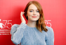 Πώς θα πετύχετε τα cloud lips της Emma Stone από το Louis Vuitton fashion show στο Παρίσι