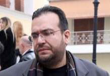Φίλιππος Καμπούρης: «Παθαίνω εγκεφαλικό» είπε πριν μεταφερθεί από τη ΓΑΔΑ στο νοσοκομείο «Γεννηματάς»