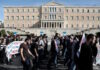 Οι Φοιτητικοί Σύλλογοι της Αθήνας κατασκηνώνουν στο Σύνταγμα και διαμαρτύρονται για την ακρίβεια των σπουδών και της φοιτητικής στέγης