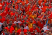 Ελλάδα – Ολλανδία: Οπαδοί των «οράνιε» έφτιαξαν «ατμόσφαιρα» στη Θεσσαλονίκη πριν το παιχνίδι του Nations League