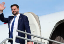 Τζέι Ντι Βανς: Στην Αθήνα τον Φεβρουάριο ο αντιπρόεδρος των ΗΠΑ για το πρώτο Breitbart Europe Summit