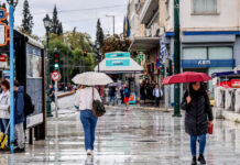 Καιρός: Επικίνδυνες καταιγίδες μέχρι το βράδυ της Τετάρτης – Στο επίκεντρο 5 περιοχές