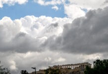 Καιρός: Λιακάδα και υψηλές θερμοκρασίες σήμερα Τρίτη, νέο κύμα κακοκαιρίας από Τετάρτη – Καταιγίδες το Σαββατοκύριακό
