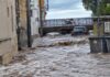 Λέσβος: Υπερχείλισε ποτάμι στην Σκάλα, αυτοκίνητο παρασύρθηκε από τα νερά – Δείτε βίντεο