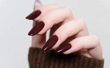 Lipstick nails: Το νέο hot σχήμα νυχιών που κάνει πάταγο φέτος