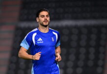 Ο Ντίνος Μαυροπάνος αντιμετωπίζει πρόβλημα τραυματισμού λίγο πριν τους αγώνες της Εθνικής Ελλάδας