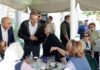Κυριάκος Μητσοτάκης στην Πιερία: «Δεν υπάρχει για εμάς καμία ξεχασμένη περιοχή» – Η θερμή υποδοχή στον Κολινδρό και τα «πηγαδάκια» με τους κατοίκους