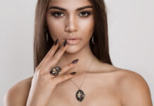 Βρήκαμε τα πιο hot nail trends για τον Οκτώβριο