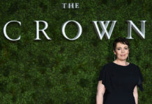 Olivia Colman: Υιοθέτησε το πιο κομψό μανικιούρ για τον Οκτώβριο
