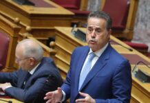 Παπασταύρου για δημοσιεύματα περί πιέσεων από Γκιλφόιλ: «Δεν τέθηκε ποτέ τέτοιο θέμα» – «Σε ιστορικά υψηλό οι σχέσεις Ελλάδας και ΗΠΑ»