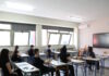 «Πτυχίο αγγλικών κατ’ οίκον σε τρεις μέρες με 1500 ευρώ»: Ευρωπαϊκή παρέμβαση για τη γλωσσομάθεια στην Ελλάδα