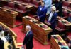 Ο Σωκράτης Βαρδάκης ορκίστηκε βουλευτής του ΣΥΡΙΖΑ – «Τίμησε και τιμά την υπογραφή του» είπε η Ρένα Δούρου που τον καλωσόρισε