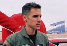 Χρήστος Χαρίτος: Ο πιλότος του F-16 «Ζευς» που θα πετάξει στην παρέλαση της 28ης Οκτωβρίου εξομολογείται – «Όνειρό μου από παιδί»